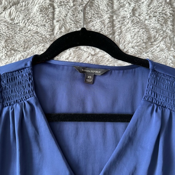 Banana Republic Women’s Satin Flutter Sleeve Top in Blue - Picture 5 of 7